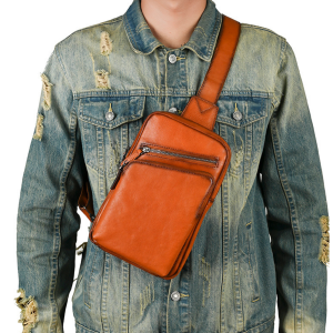 Túi Da Bò Đeo Chéo Ngực Thời Trang 12055 – Sang Trọng, Nhỏ Gọn Và Tiện Lợi