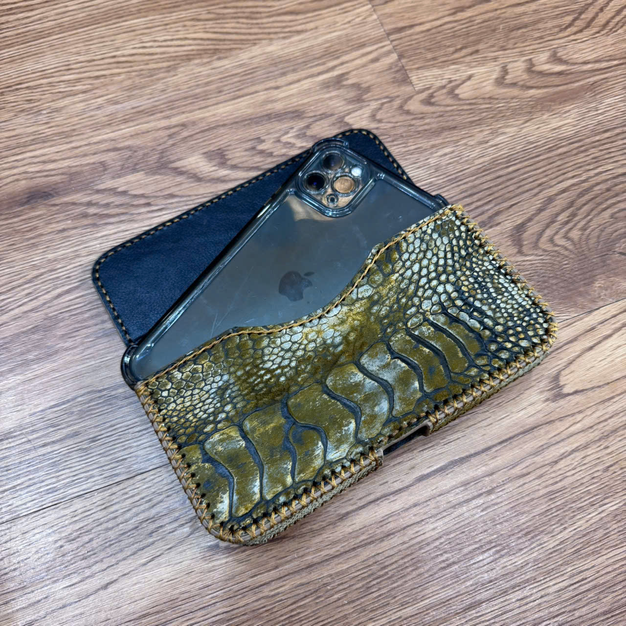 Bao Da Đựng Điện Thoại Đeo Thắt Lưng Da Đà Điểu Cao Cấp BDDD110 - Sang Trọng, Độc Đáo và Tiện Dụng Cho Mọi Dòng Máy - Ảnh 11