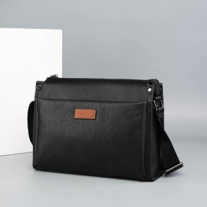 túi đeo chéo da bò