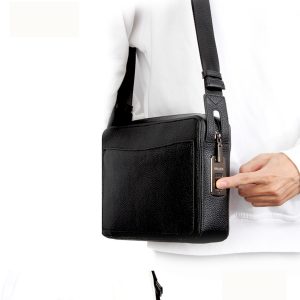 Túi Đeo Chéo Thời Trang Nam V2424