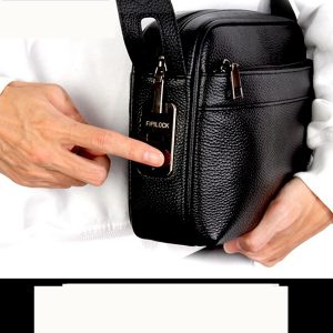 Túi Đeo Chéo Khóa Vân Tay V2424-B