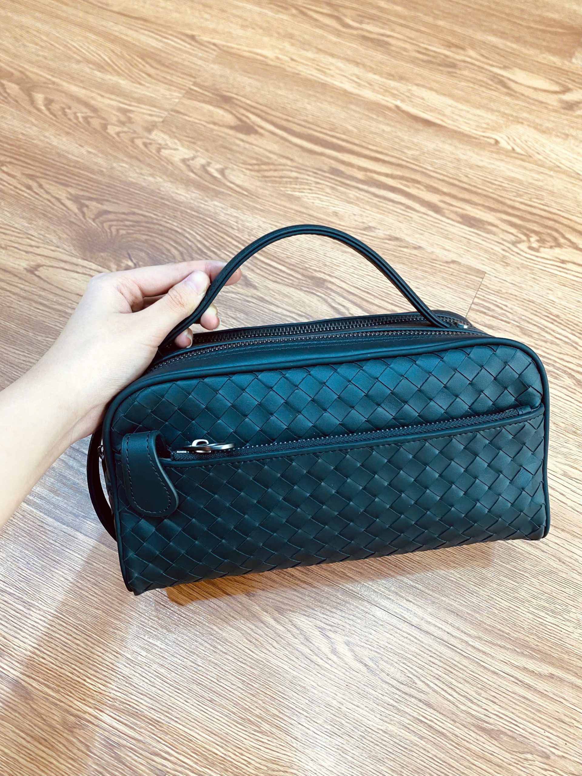 TÚI GOLF DA BÒ ĐAN TAY THỦ CÔNG 31187-1