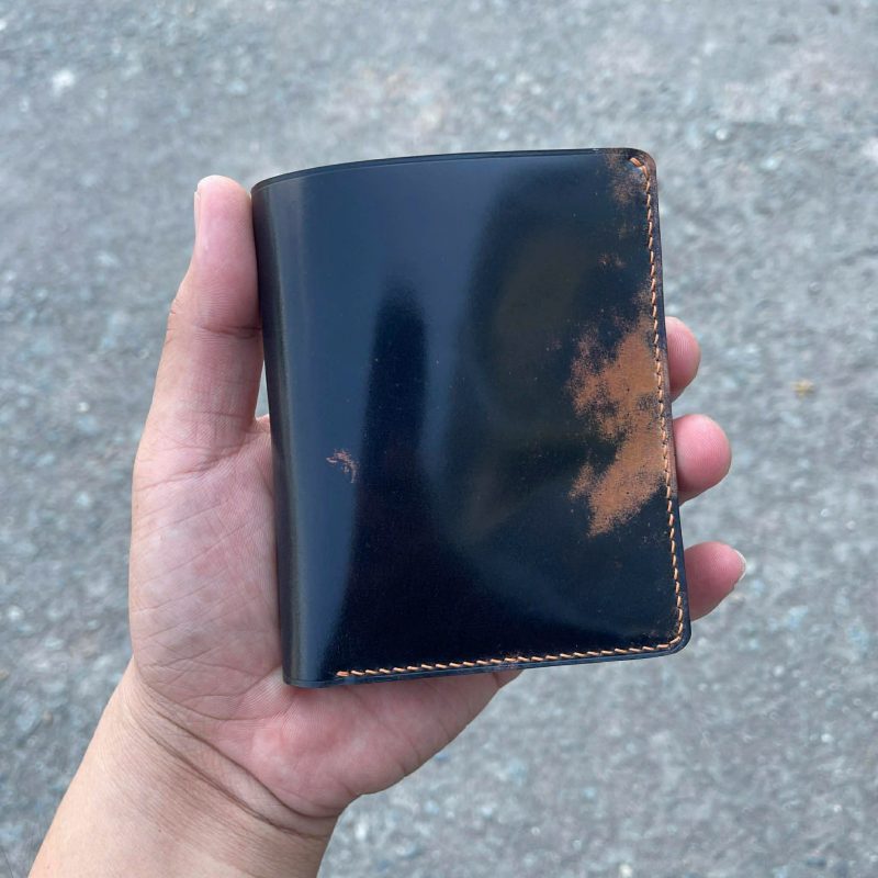 Cách bảo quản đồ da trong mùa mưa