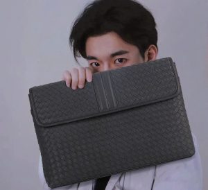 CLUTCH CẦM TAY DA BÒ CAO CẤP 12471