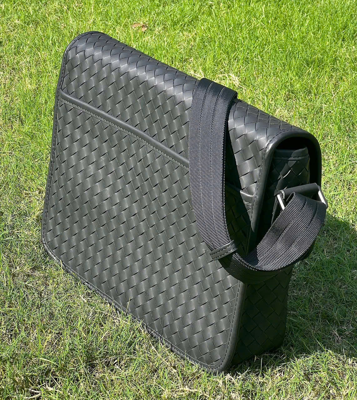 TÚI ĐEO CHÉO DA BÒ CAO CẤP 2592 - Ảnh 5