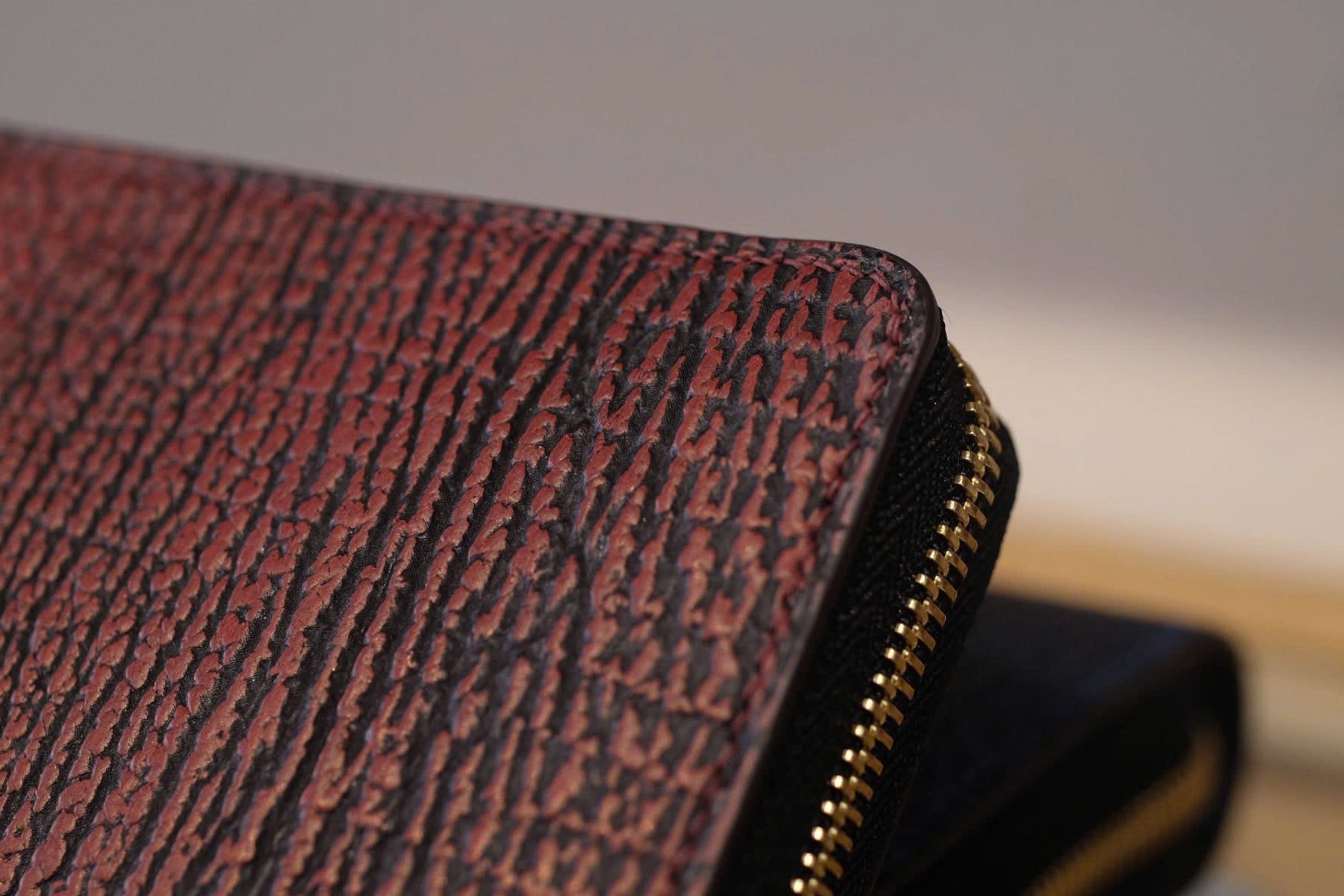 VÍ DÀI CẦM TAY NAM DA CÁ MẬP PHÁP VDCM09