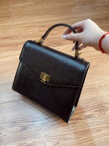 TÚI XÁCH CẦM TAY DA BÒ EPSOM TXCT2