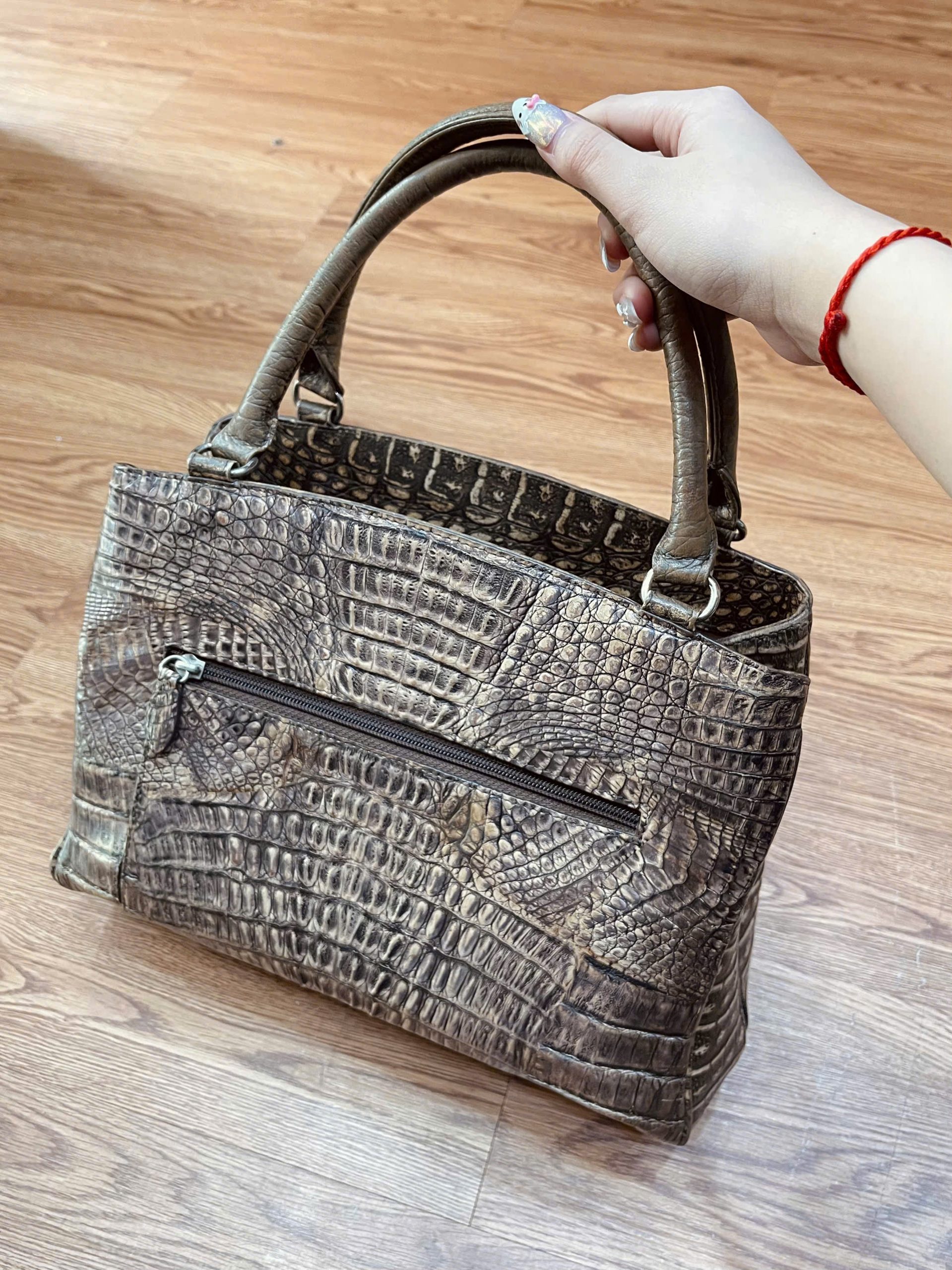 TÚI XÁCH NỮ DA BÒ DẬP VÂN CÁ SẤU TDBDV07