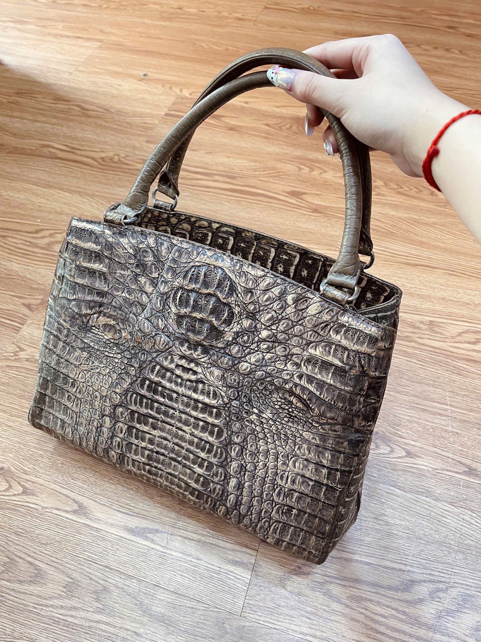 TÚI XÁCH NỮ DA BÒ DẬP VÂN CÁ SẤU TDBDV07