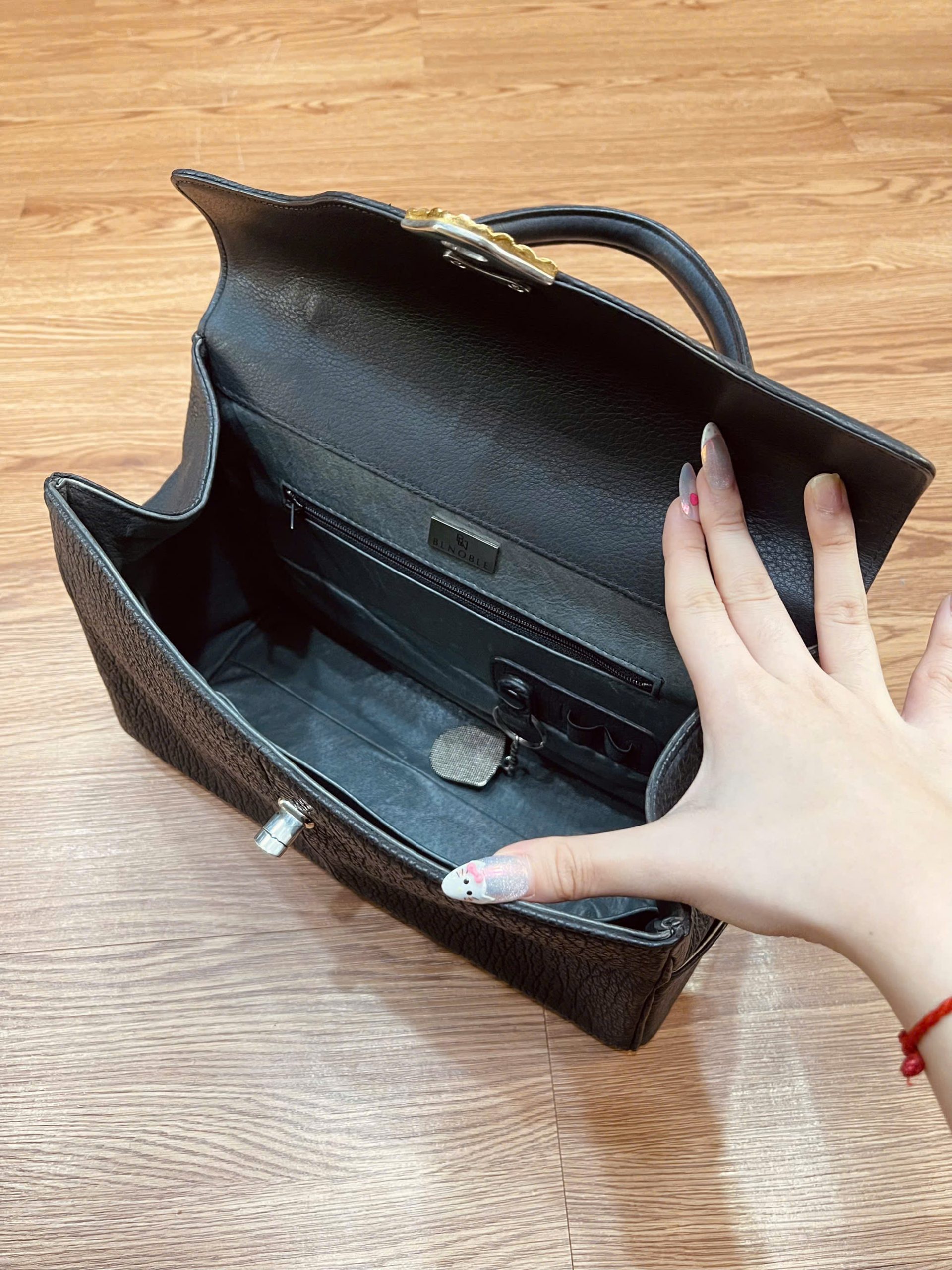 TÚI CẦM TAY THỜI TRANG DA CÁ MẬP TDCM12