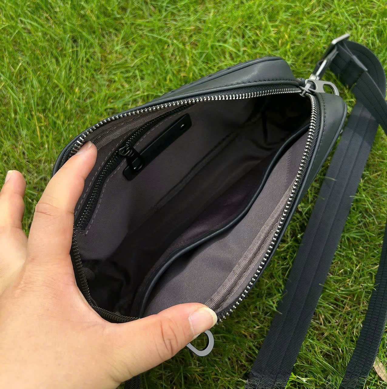 TÚI ĐEO CHÉO DA BÒ CAO CẤP 2595 - Ảnh 4