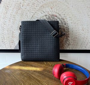 TÚI ĐEO CHÉO DA BÒ CAO CẤP 3856