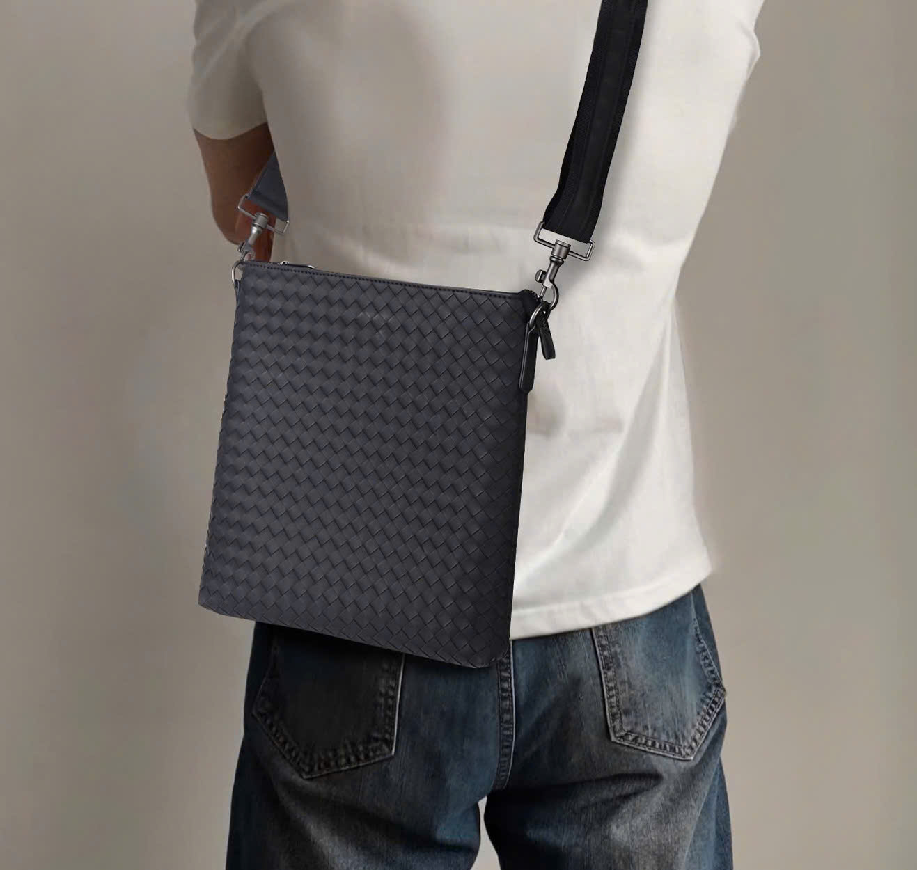 TÚI ĐEO CHÉO DA BÒ CAO CẤP 3856 - Ảnh 3