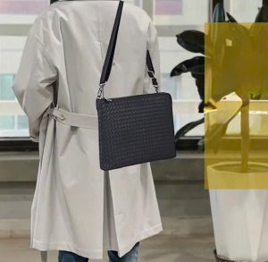 TÚI ĐEO CHÉO KIÊM TÚI CẦM TAY DA BÒ CAO CẤP 88181